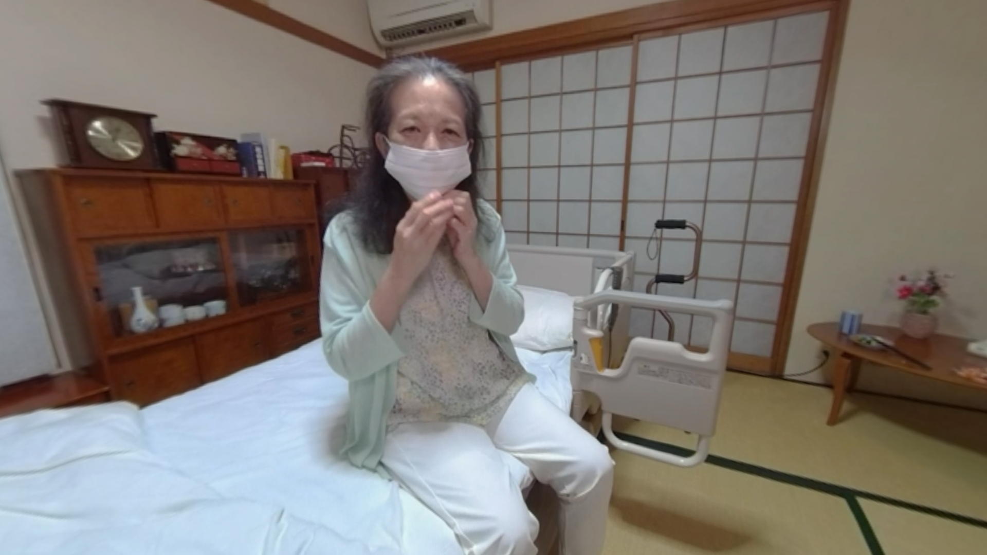 高齢患者への食事援助のVRコンテンツイメージ